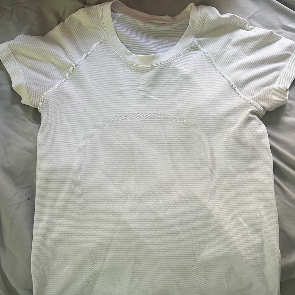 Lulu lemon swiftly tech size 4